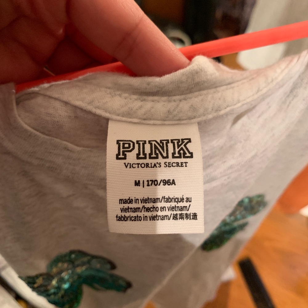 PINK VS tank top - Picture 3 of 3